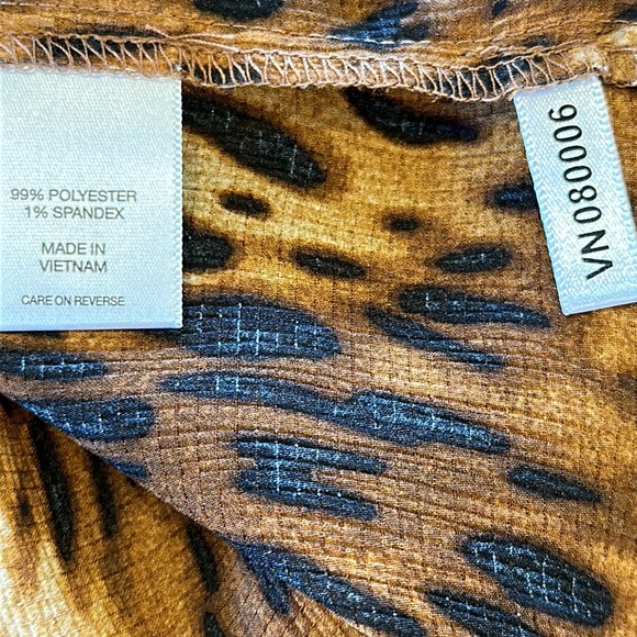 New York & Co animal print button down blouse - Picture 10 of 10